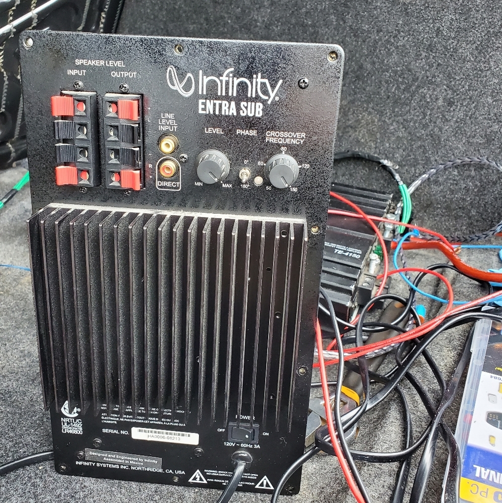 Infinity surround sound - Picture 2 of 3